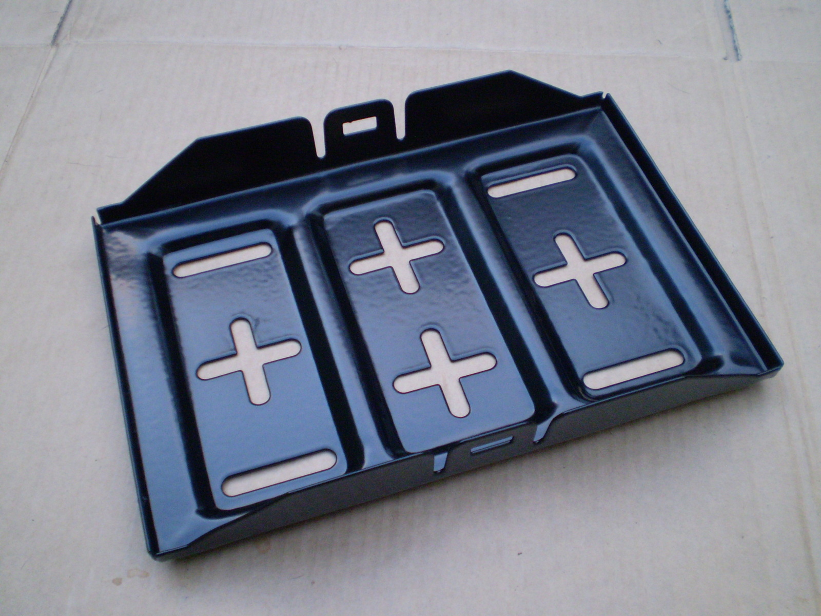 "BATTERY TRAY METAL STEEL VINYL COATED SMALL FOR N50 SIZES BATTERIES 11