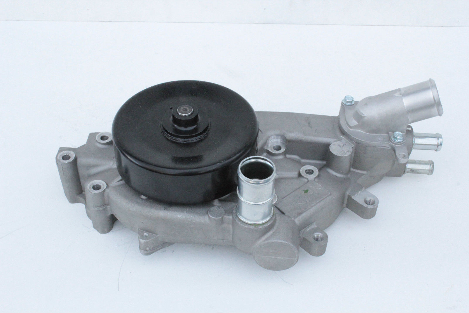 WATER PUMP FOR HOLDEN COMMODORE VZ VE V8 GEN IV 1111 4 LS2 6.0L 6.2L