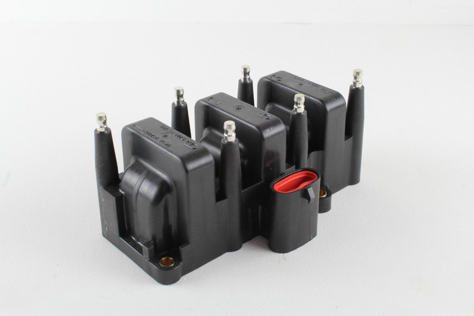 BOSCH 9220061800 IGNITION COIL PACK FOR FORD FALCON EF & AU SERIES 1