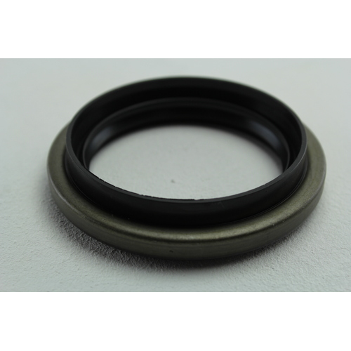 B/W Rear Hub Oil Seal 62 x 85 x 8/17mm for Toyota Landcruiser Check App Below