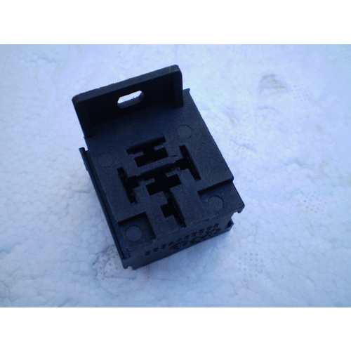 RELAY BASE HOLDER MINI RELAY STACKABLE FOR NARVA HELLA BOSCH 4 OR 5 PIN x1