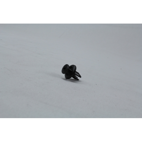 Nice AF029 Universal Black Plastic Automotive Fastener Clip - Sold as Each