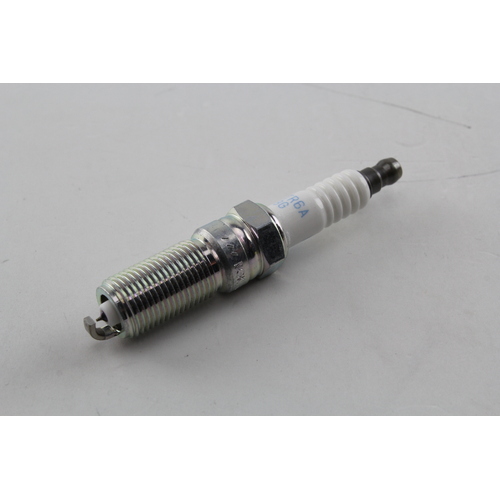 NGK ILTR6A-8G IRIDIUM SPARK PLUGS FOR MAZDA CX-7 MAZDA 3 6 2.3L 4CYL 2005-09 x4